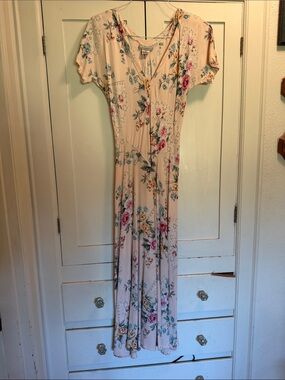 Cream Floral V-Neck Maxi Dress with Short Sleeves